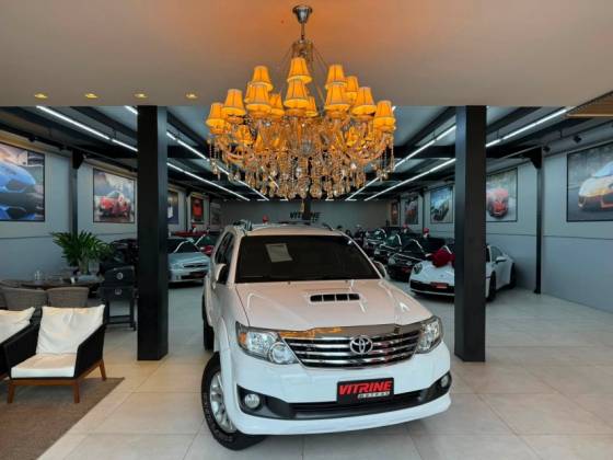 TOYOTA HILUX SW4 3.0 SRV 4X4 16V TURBO INTERCOOLER DIESEL 4P MANUAL TOYOTA HILUX SW4 3.0 SRV 4X4 16V TURBO INTERCOOLER DIESEL 4P MANUAL